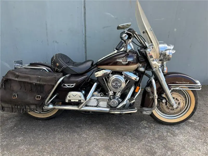 HARLEY DAVIDSON ROAD KING