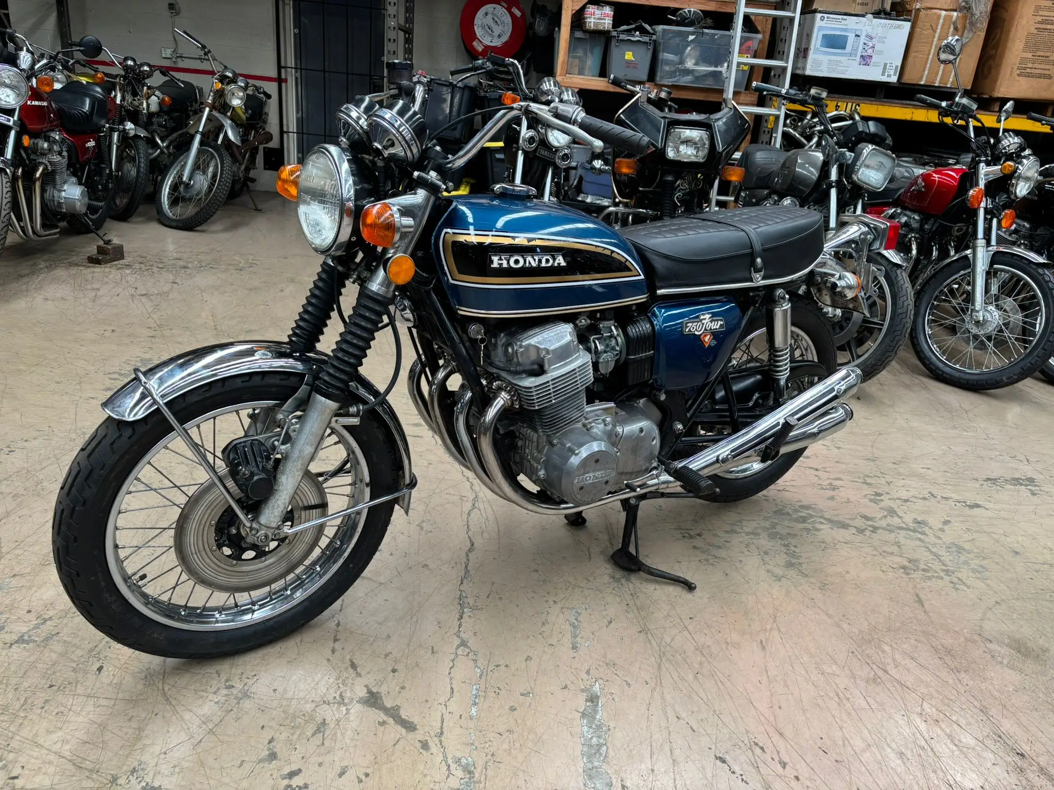 HONDA CB750 FOUR